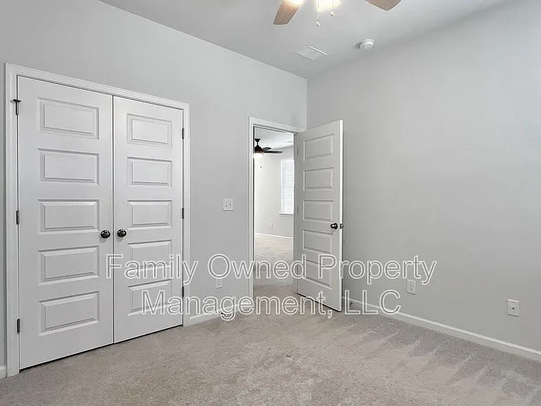 420 W Respite Ln — Photo 32