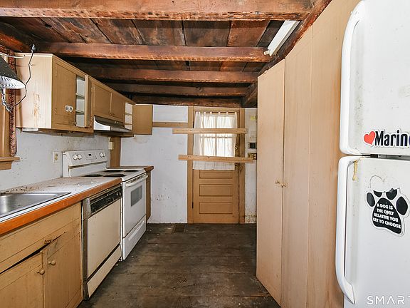 4th image of 1116 Wallingford Road