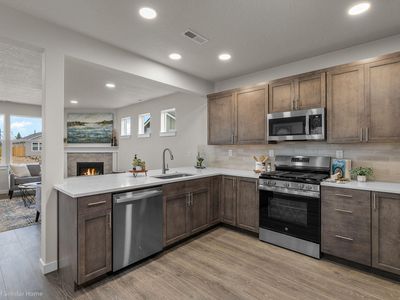 3520 NW 7th St, Redmond, OR, 97756