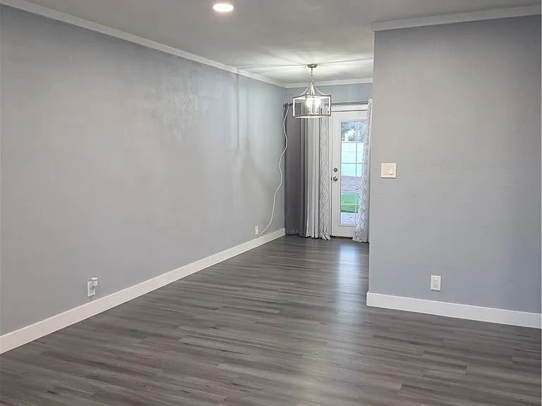 4952 E Harmon Ave — Photo 3