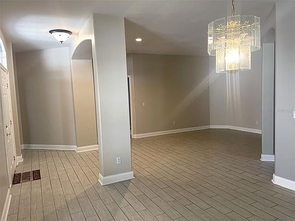5th image of 2204 ORCHARD DRIVE