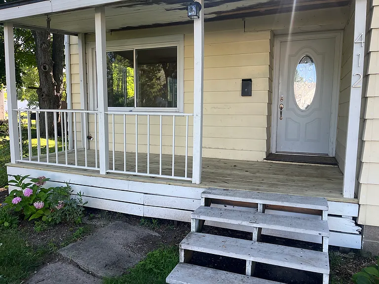 412 Sunset Blvd — Photo 2