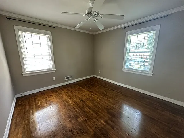 9004 Sparrow Dr — Photo 4