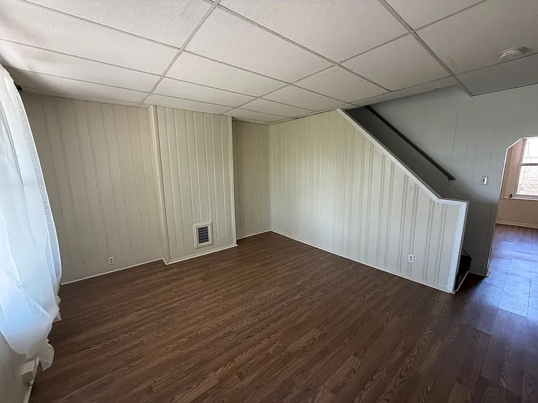 119 Pearl St #1 — Photo 35