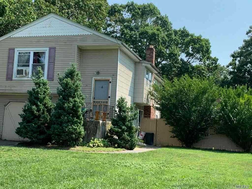 2nd image of 34 Arpage Dr E