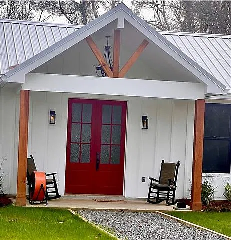 2 bed, 2.0 bath, 1850 sqft, $1,300 — Photo 1