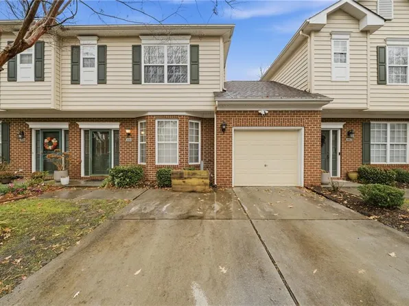 5916 Baynebridge Dr, Virginia Beach, VA 23464