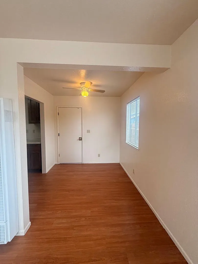2160 509 North F Street — Photo 4