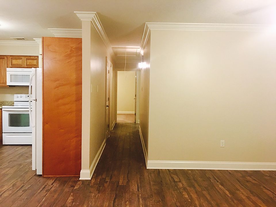 1st image of 105 30th St
