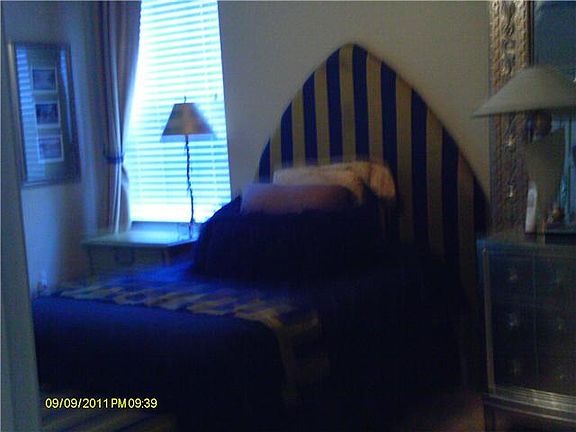 5th image of 3201 Aspen Grv APT K2