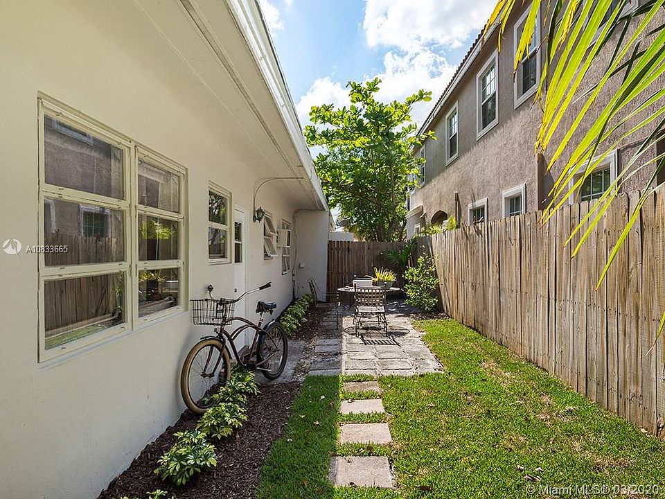 1st image of 713 SW 7th St #1