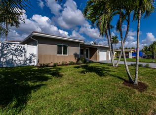 2001 NE 17th Way, Fort Lauderdale, FL 33305