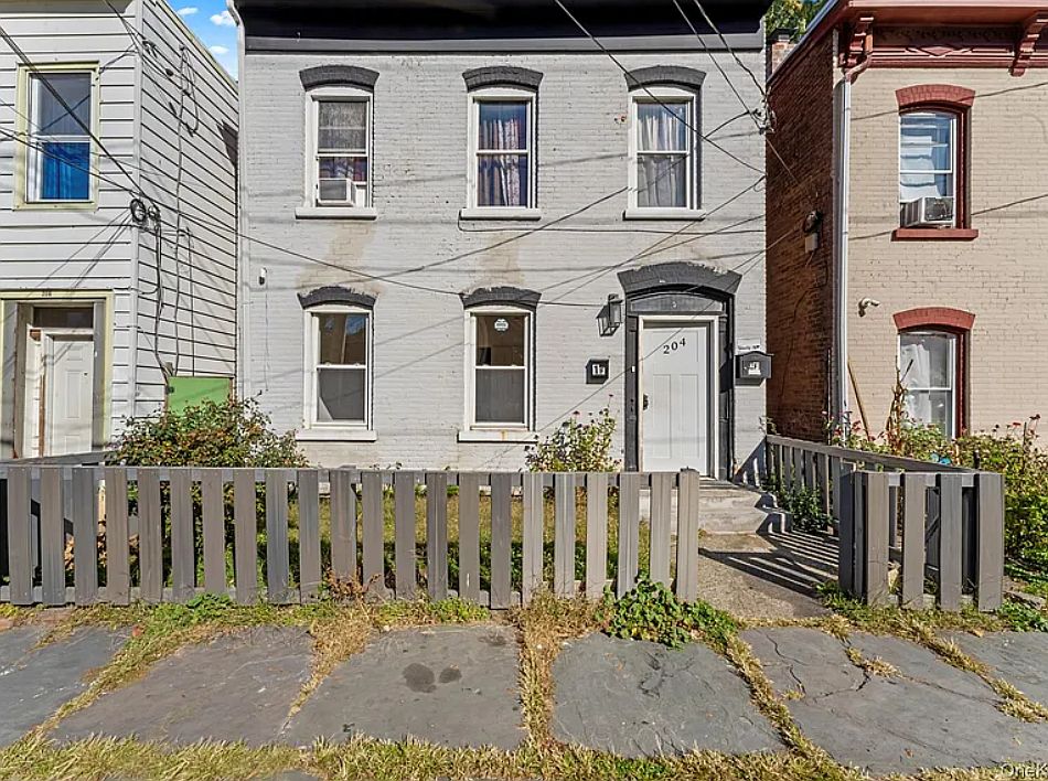 1st image of 204 S William St #2