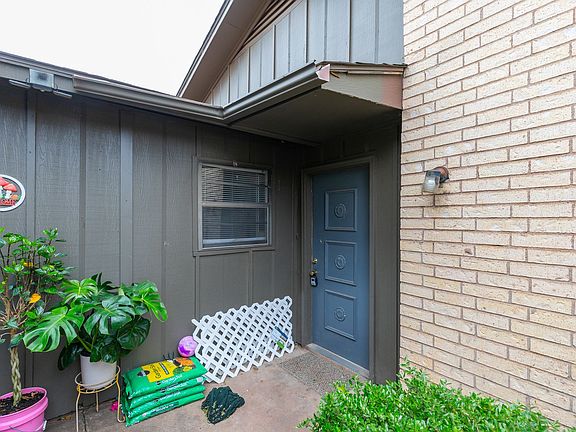 3rd image of 4925 Greenslope Dr APT C