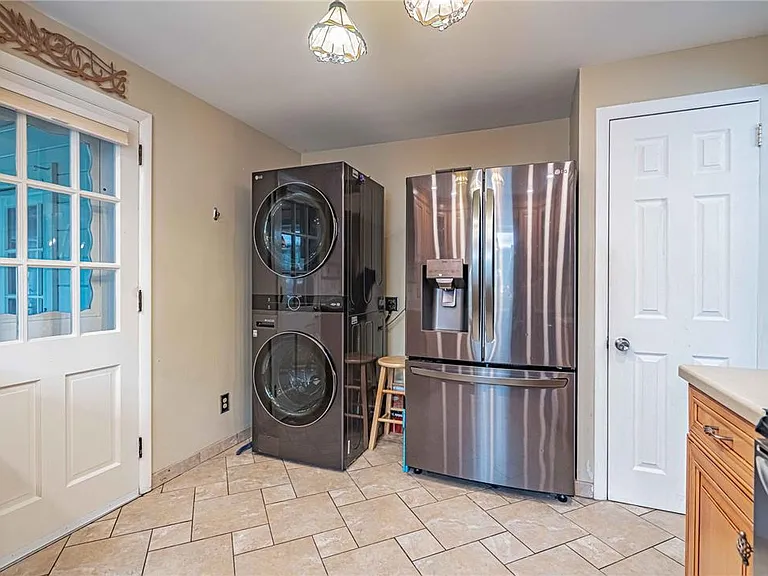 285 Bridle Path Rd — Photo 21