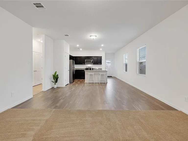 329 Flower Smith Ln #20-B — Photo 6