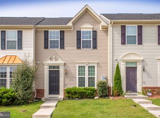 19 Mississippi Point, Falling Waters, WV 25419