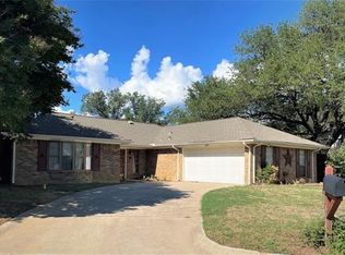 1213 Olmos Creek Pl, Denton, TX 76205