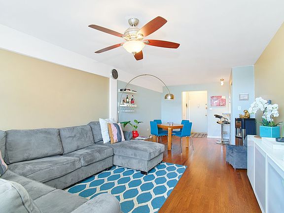 2nd image of 1275 E 51st St APT 6J