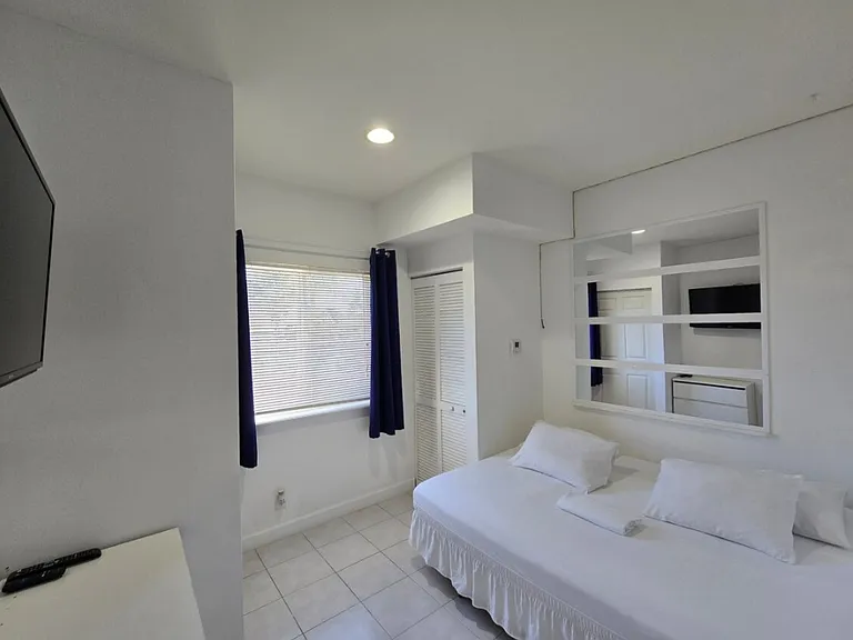 1922 Garfield St #1 — Photo 2