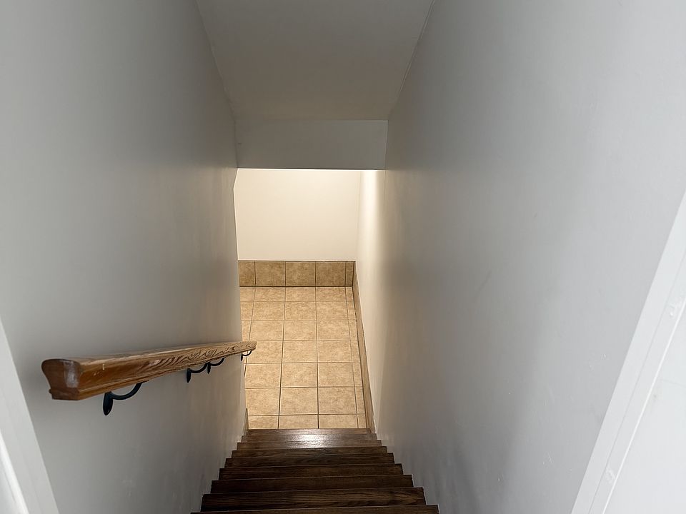 1st image of 130 E Northwest Hwy APT D