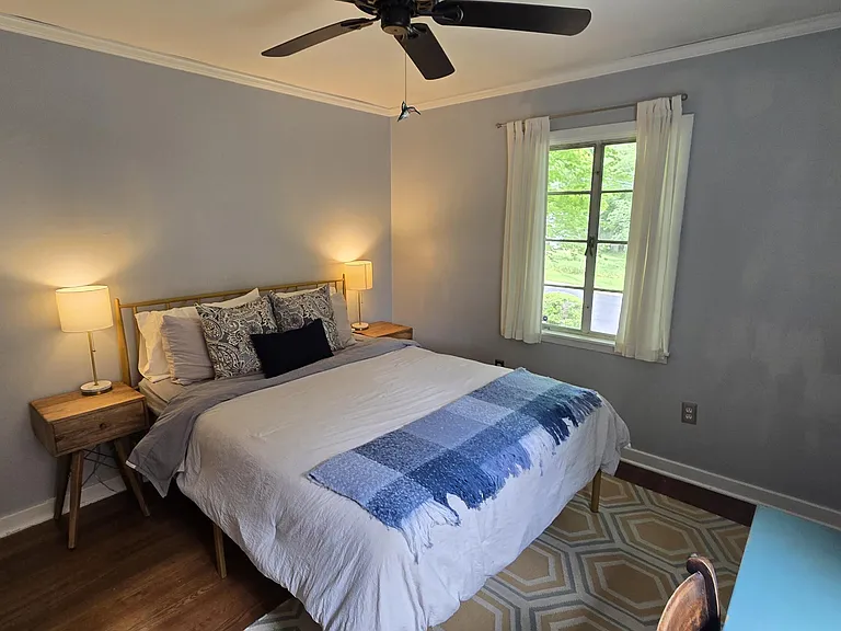 1119 Manship St — Photo 40