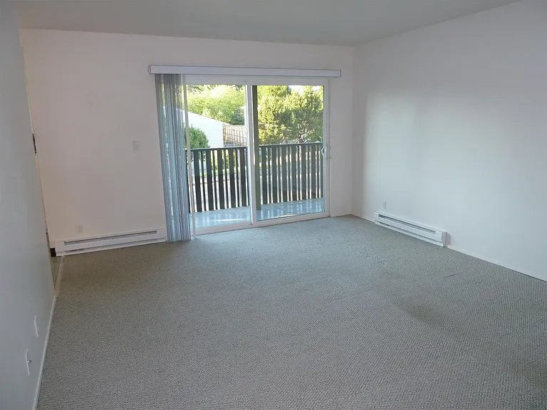 2171 NW Mast Placeapt #B — Photo 20