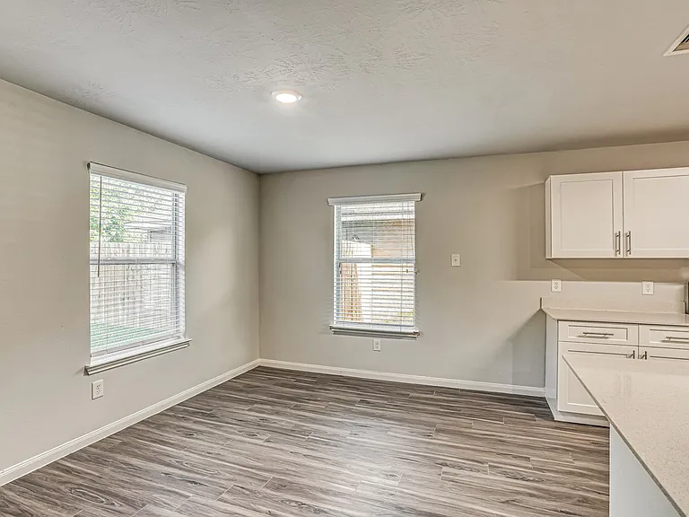 5738 S Brenwood Dr — Photo 11