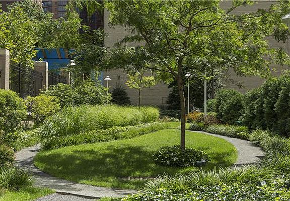 3rd image of 229 W 60th St APT 3H