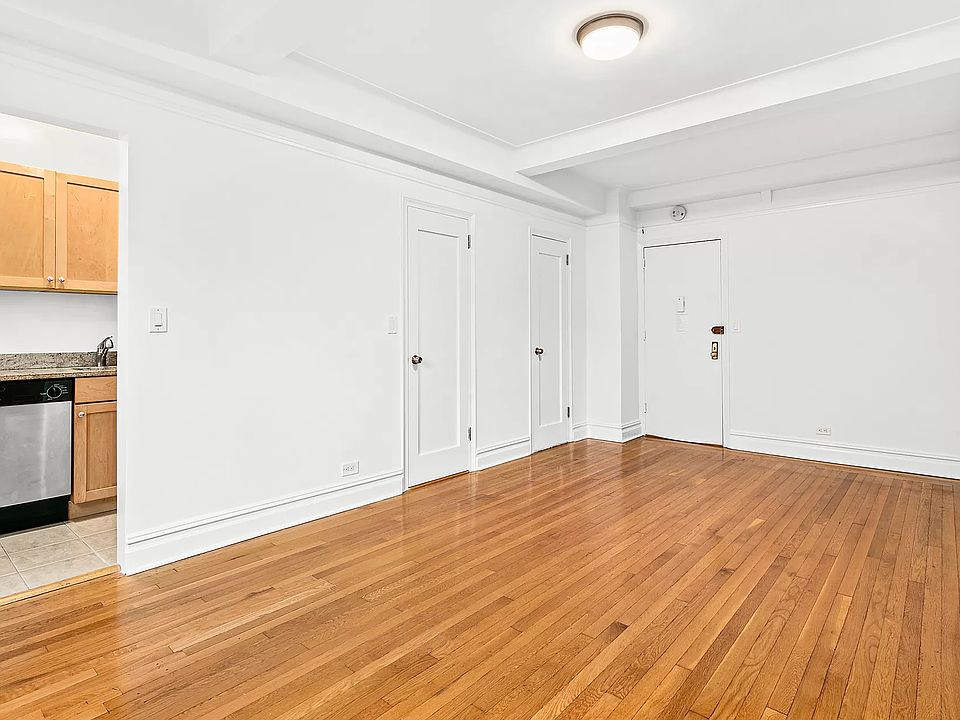 1st image of 304 W 75th St APT 9D