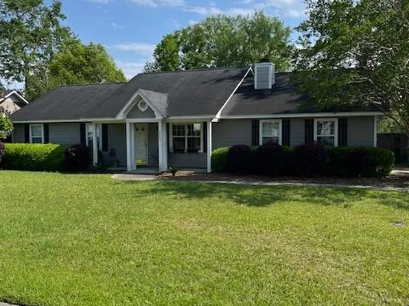 2205 Pin Oak Cir, Valdosta, GA 31602