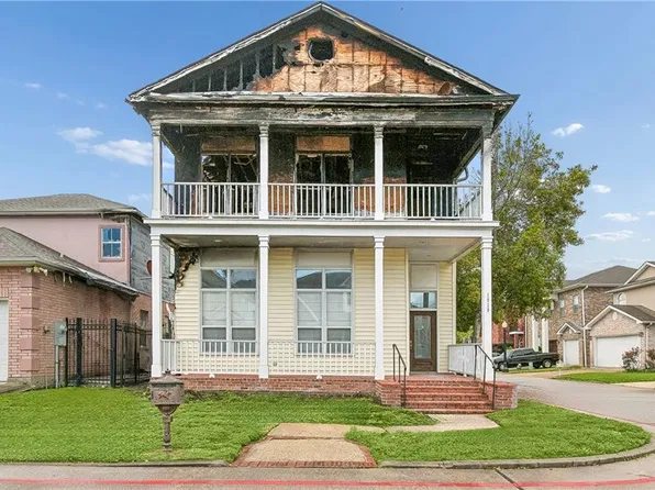 1010 Chateau Lafitte Dr W, Kenner, LA 70065