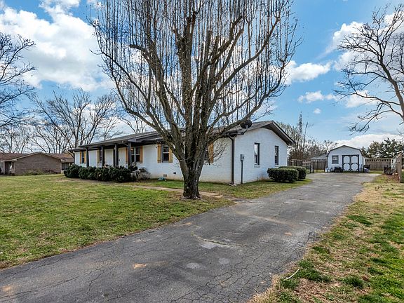 2nd image of 1261 Harrison Rd