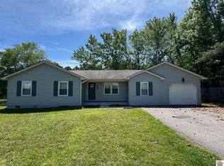 1645 Irvin Cobb Rd, Murray, KY 42071