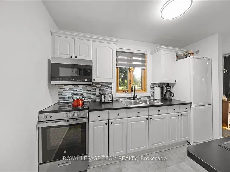 331 Beechgrove Ave — Photo 12