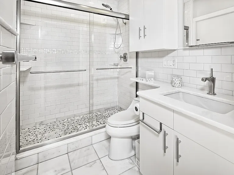 522 Gregory Ave #B410 — Photo 8