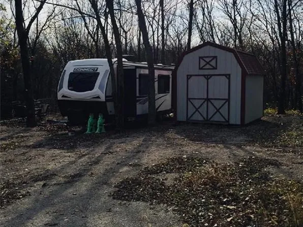 50 Hackberry Dr, Mound City, KS 66056