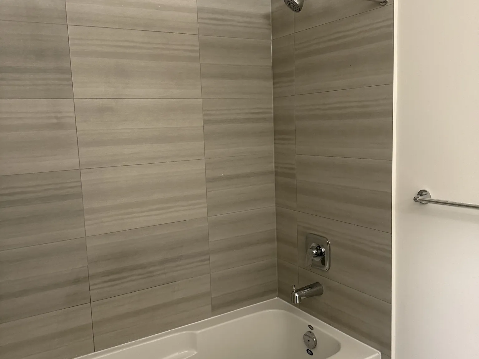 1 bed, $2,200 — Photo 4