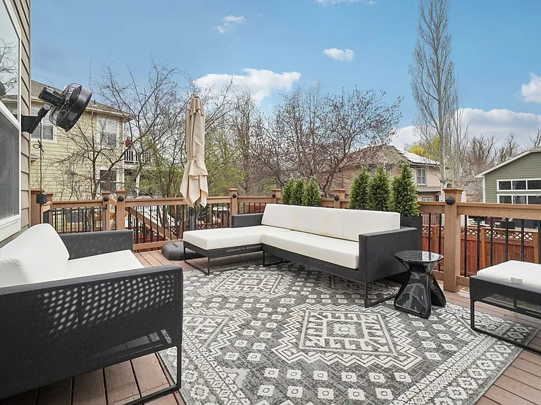 3940 Montclair Ln — Photo 30