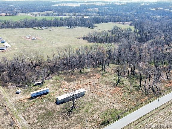 5th image of 1 E 390th Rd