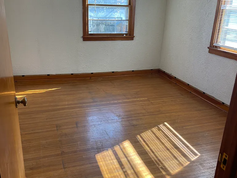 324 Knarr St #B — Photo 5