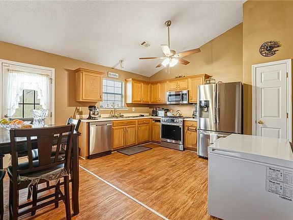 4th image of 6782 Bells Landing Way