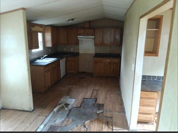 5th image of 503 Estate Dr