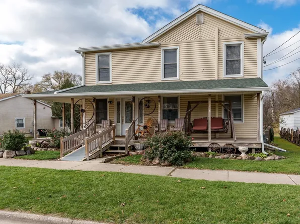 210 N Walnut St, Cherry Valley, IL 61016