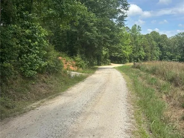 885 Christmas Tree Rd, Homer, GA 30547