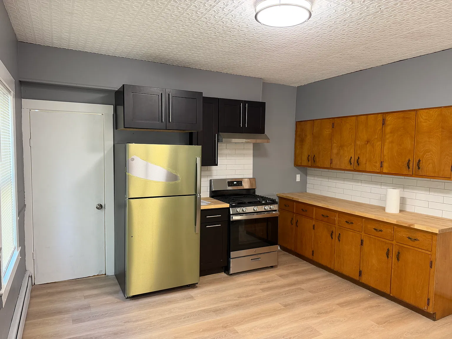 2 bed, $2,400 — Photo 2