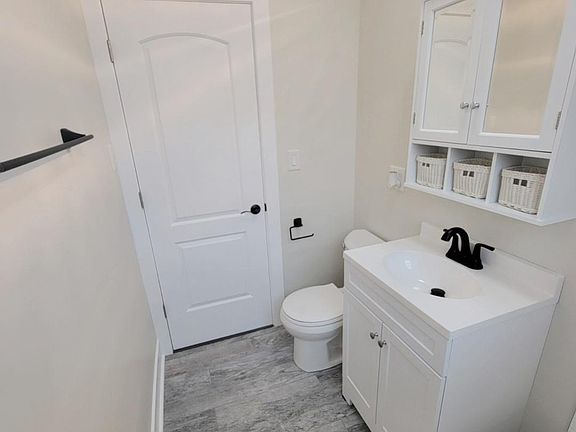 4th image of 3703 N Hoyne Ave #20