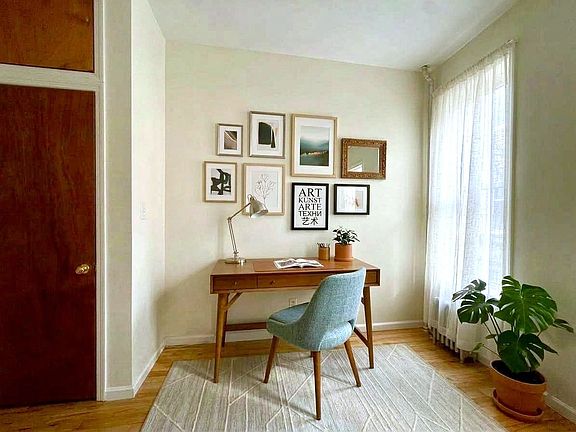 4th image of 965 Seneca Ave #1L