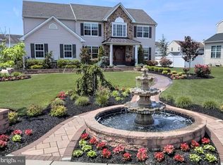 395 Staggerbush Rd, Williamstown, NJ 08094