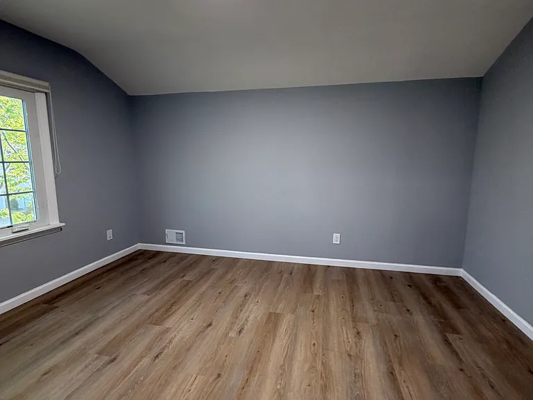 41 Middle Loop Rd #1 — Photo 9